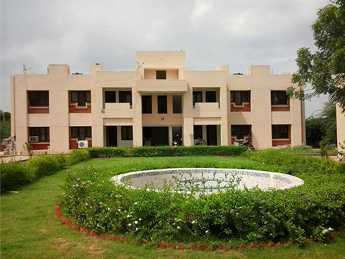 phd colleges in gandhinagar